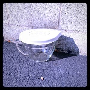 Pampered Chef Duo: Measuring Bowl & Cheese Grater